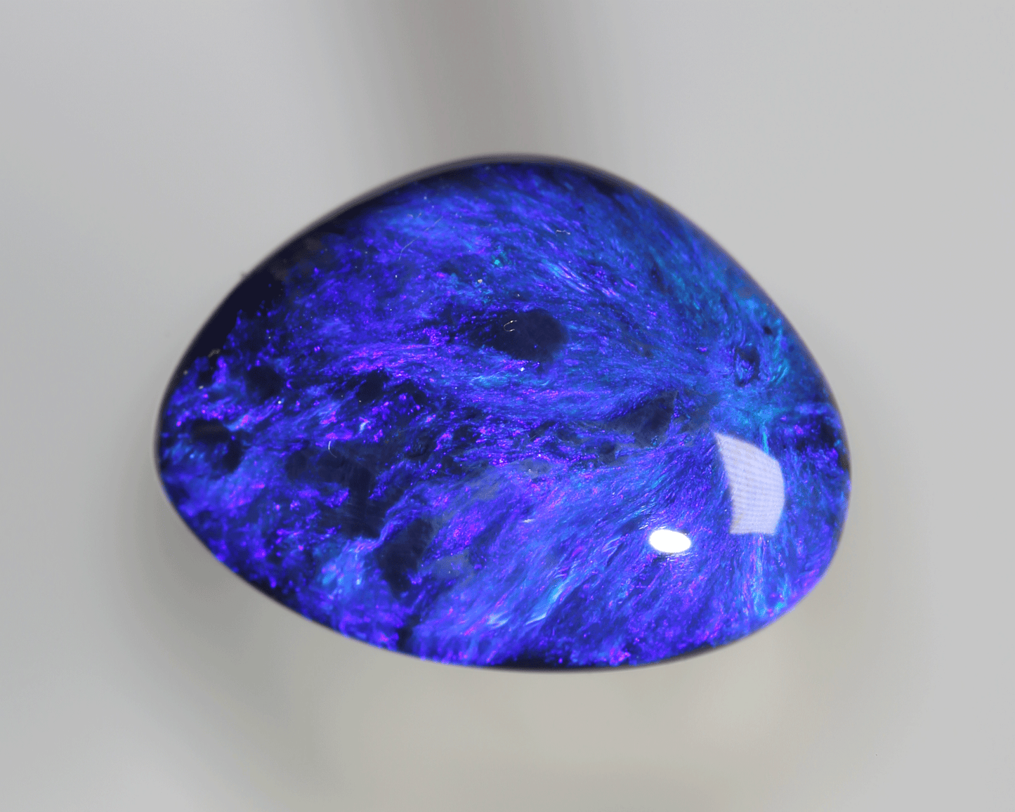 4.7 ct Black Opal