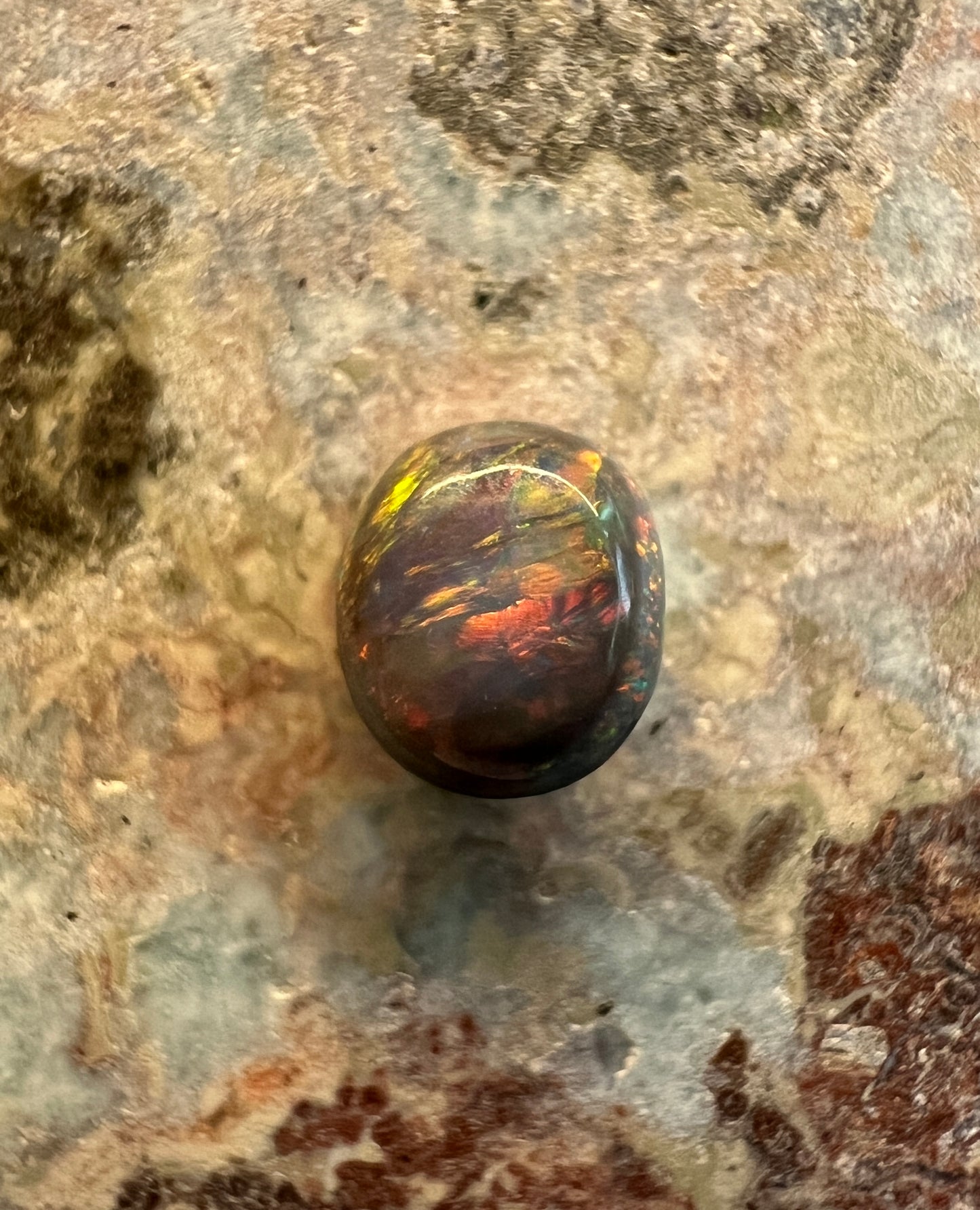 0.6 ct Black Opal