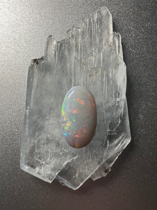 1.44 ct white opal