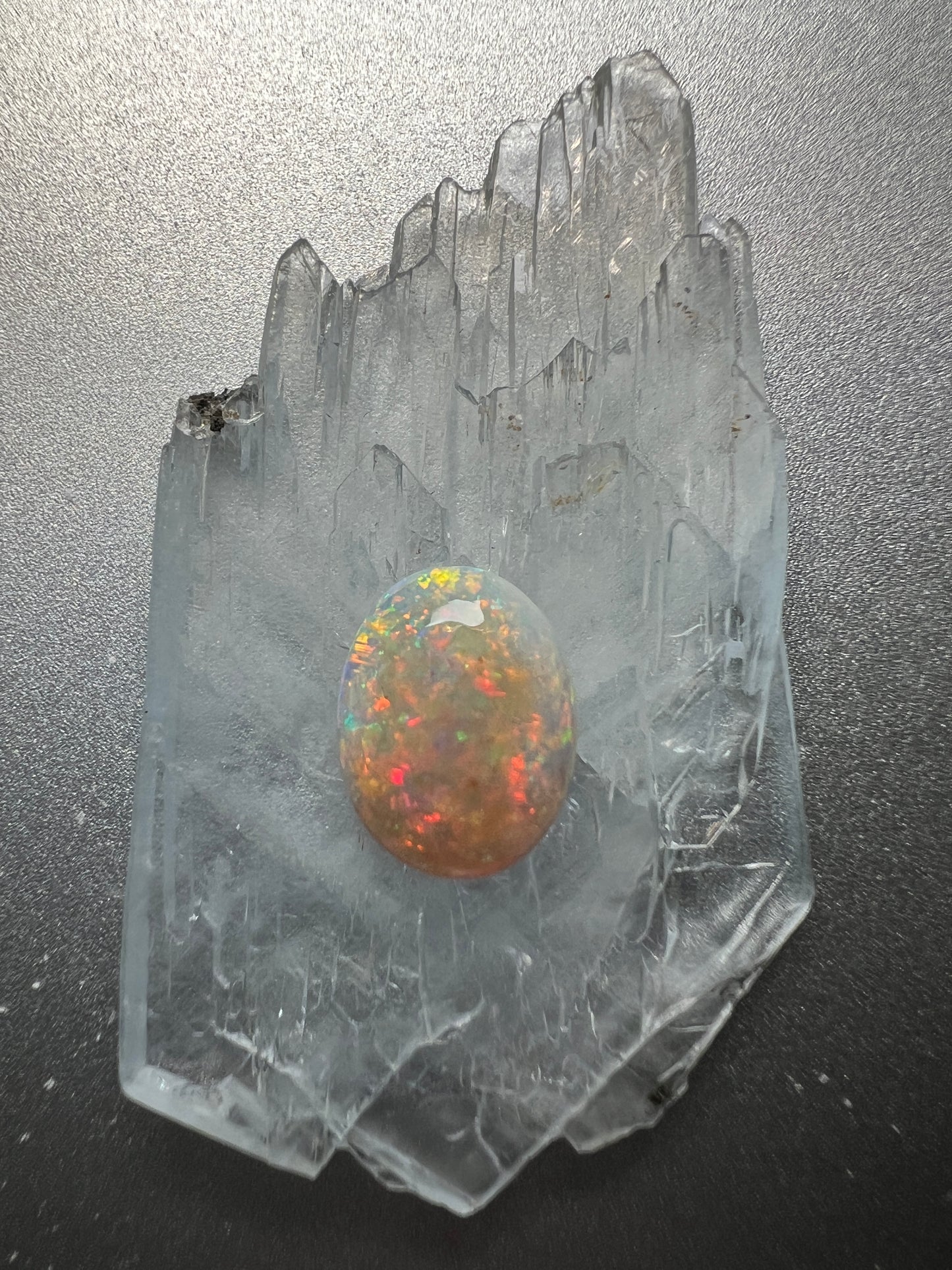 0.87 ct crystal opal