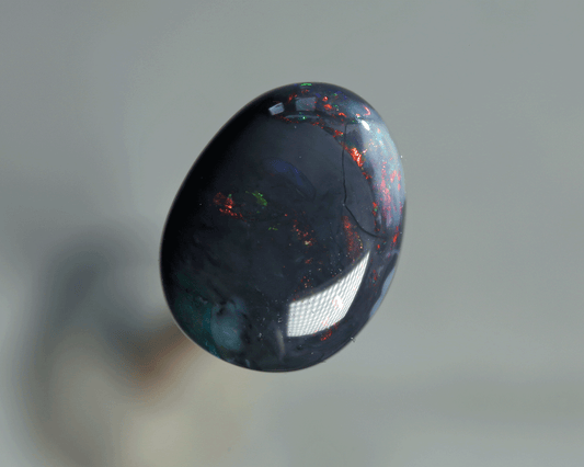 4.9 carats black opal picture stone