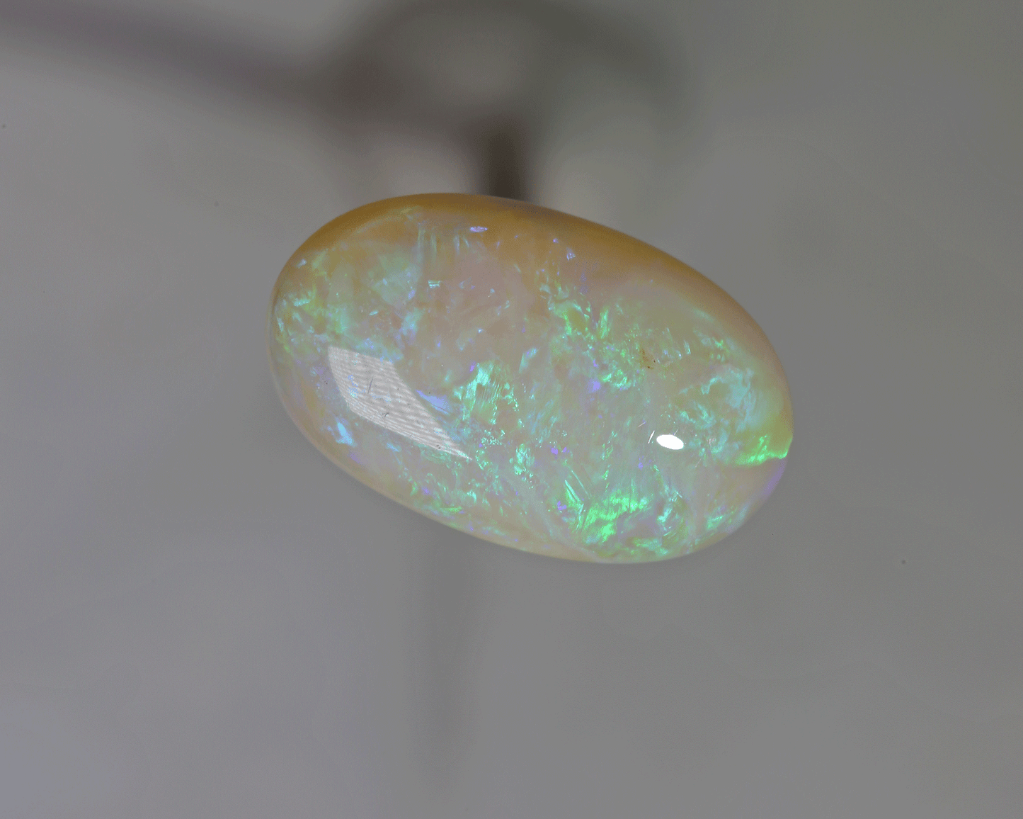 6.8 ct Light Opal