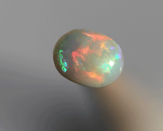 0.48 ct white opal