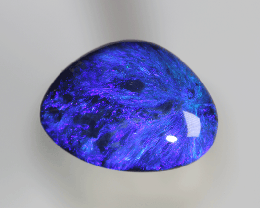 4.7 ct Black Opal