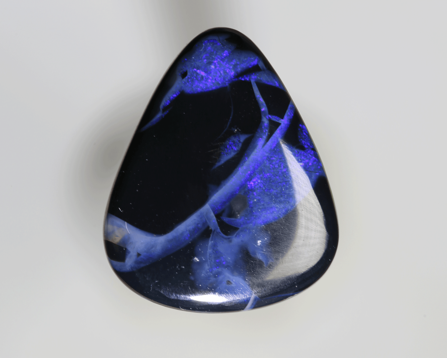3.8 ct Black Opal
